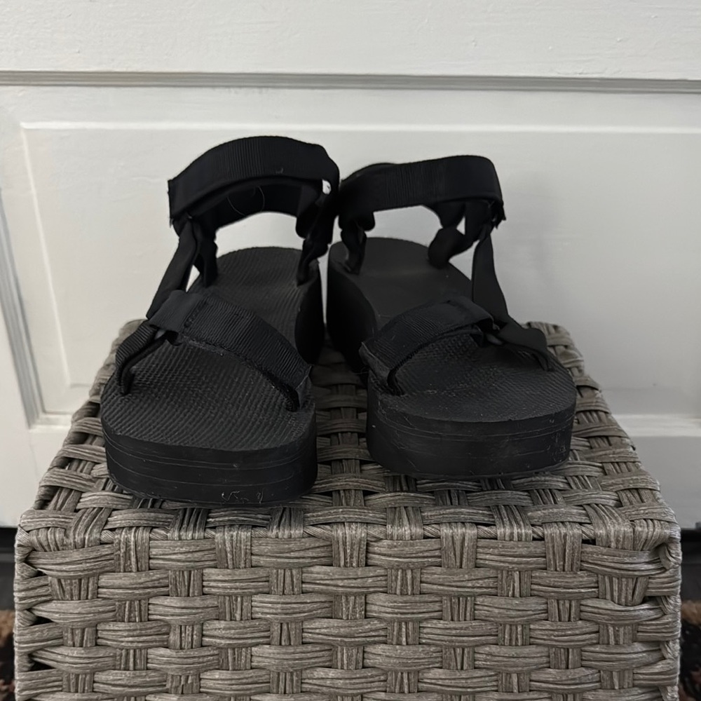 TEVA Women's Black Platform Sandals Size 9